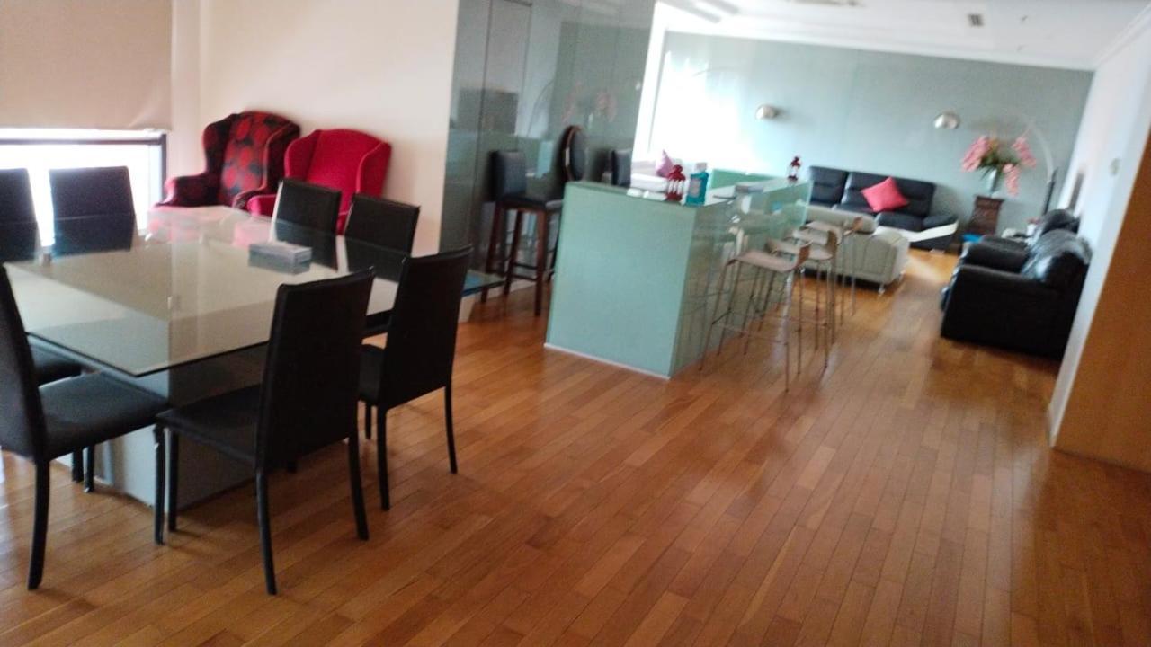 Berjaya Times Square Service Apartment, Kuala Lumpur Exteriör bild