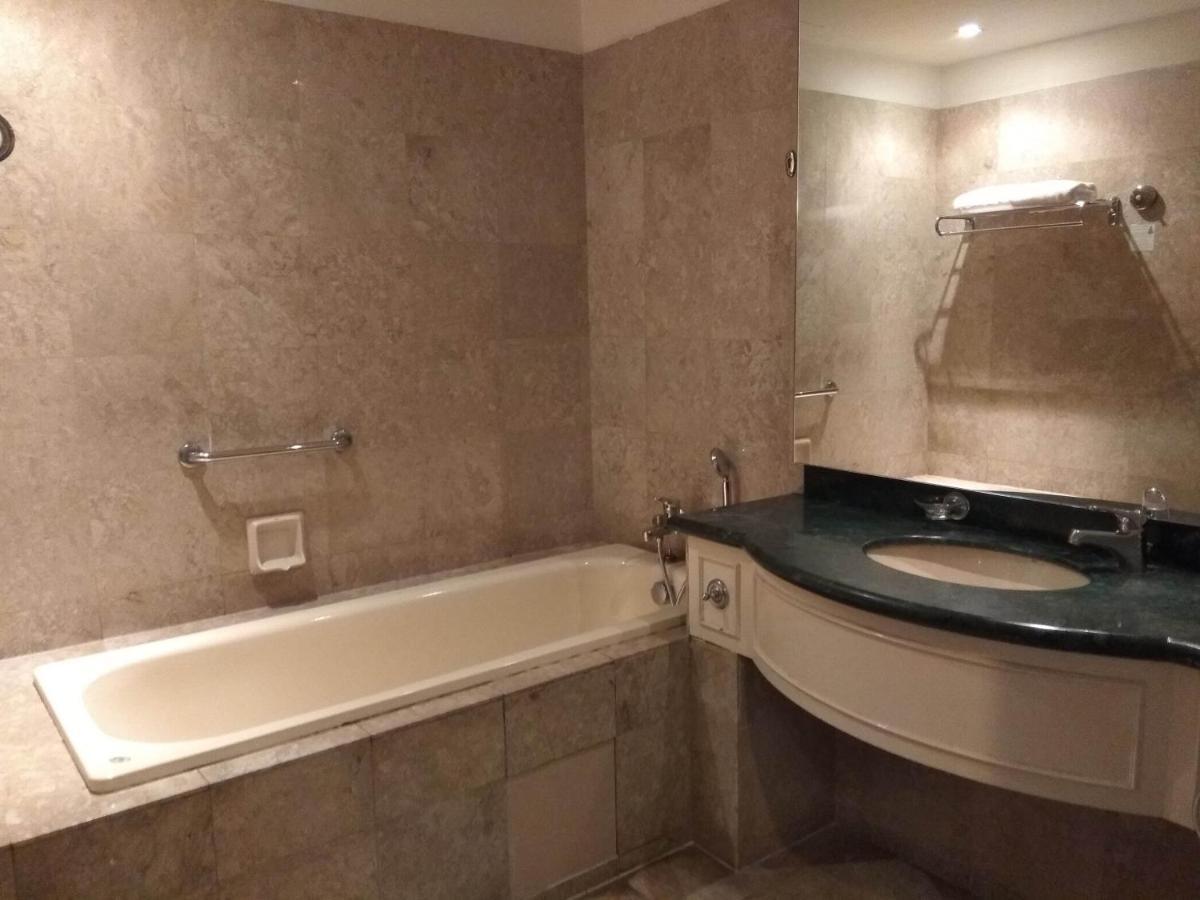 Berjaya Times Square Service Apartment, Kuala Lumpur Exteriör bild